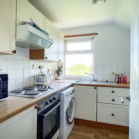 Sleek Getaway On Gloucester Rd Bristol